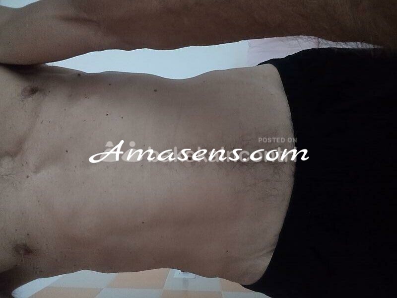 Completi massaggi totali sono attivo dotato ospito da me
Completi massaggi totali sono attivo dotato ospito da me